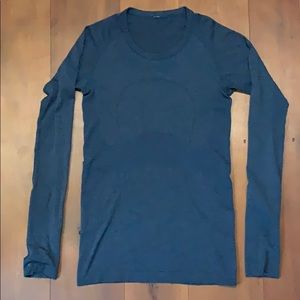 Lululemon swiftly tech longsleeved top. Size 6